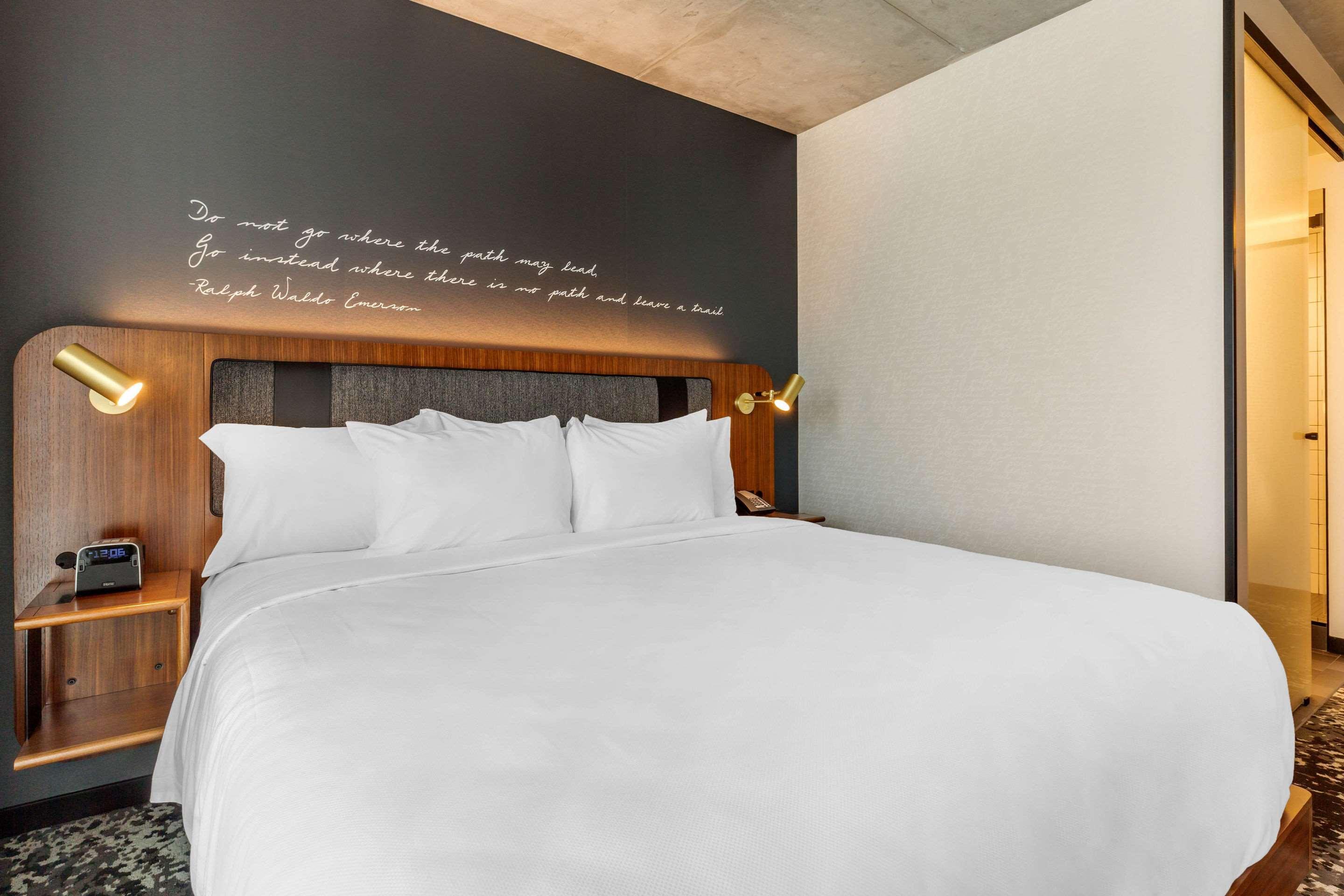 Cambria Hotel Boston Downtown - Seaport Экстерьер фото