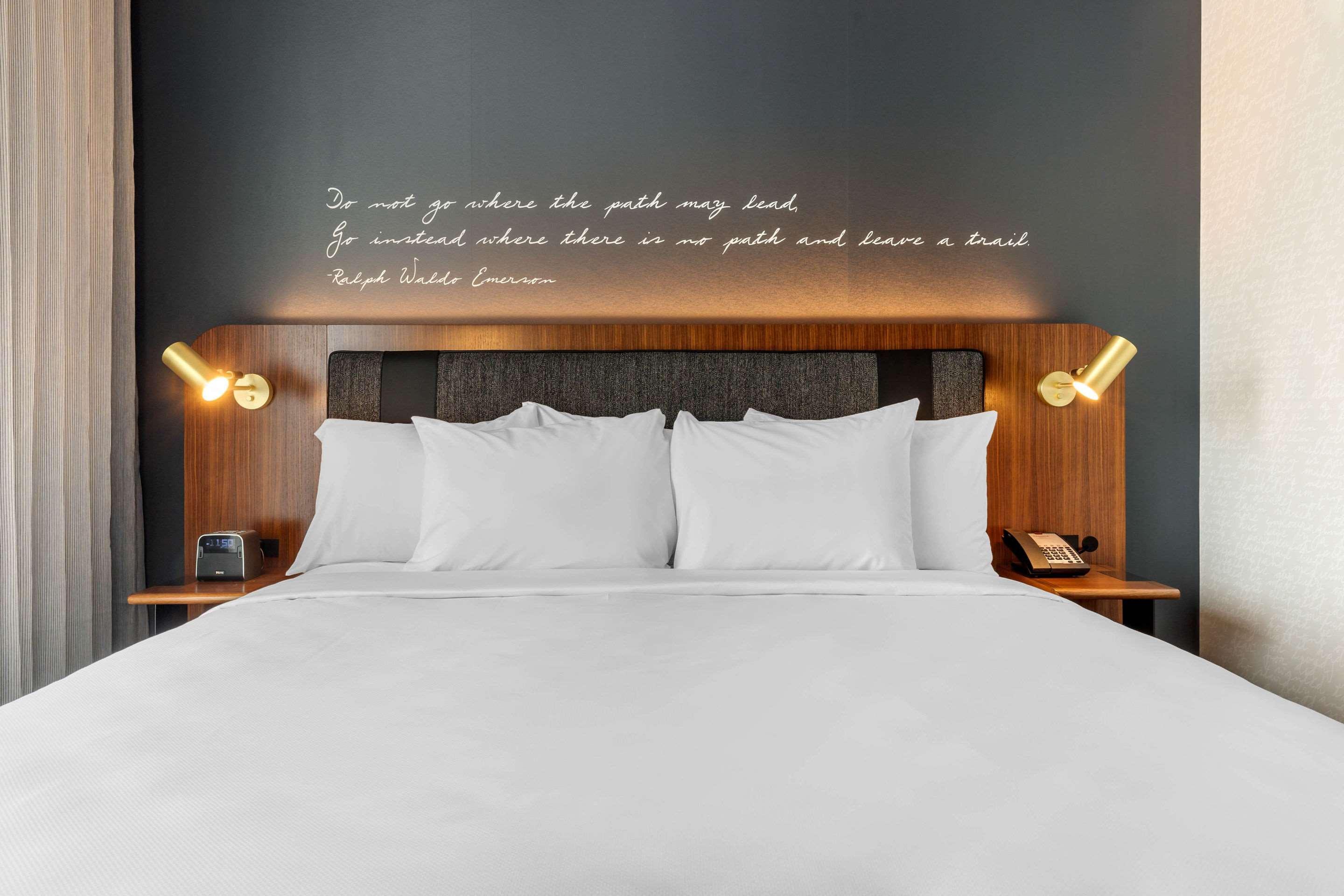 Cambria Hotel Boston Downtown - Seaport Экстерьер фото