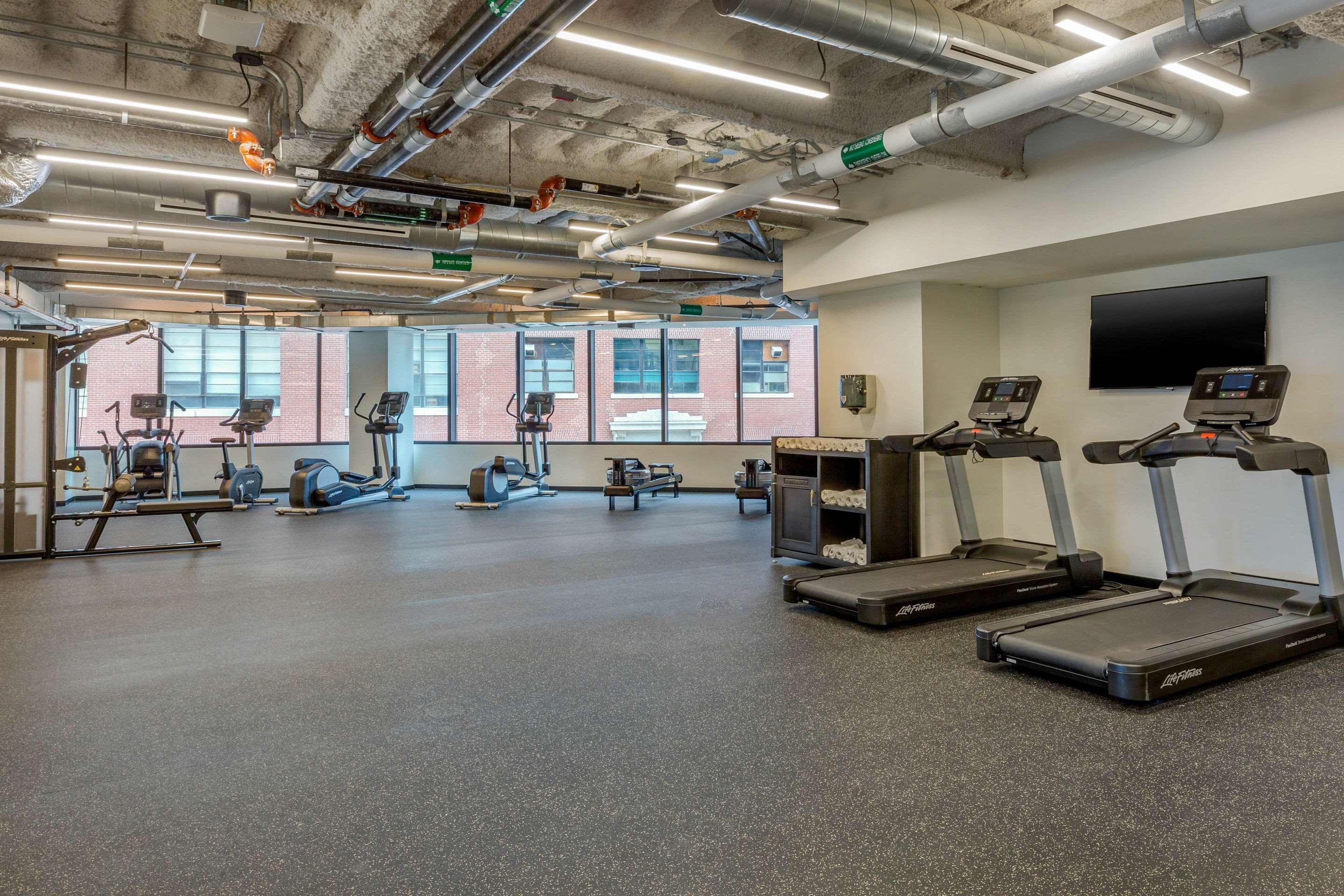 Cambria Hotel Boston Downtown - Seaport Экстерьер фото