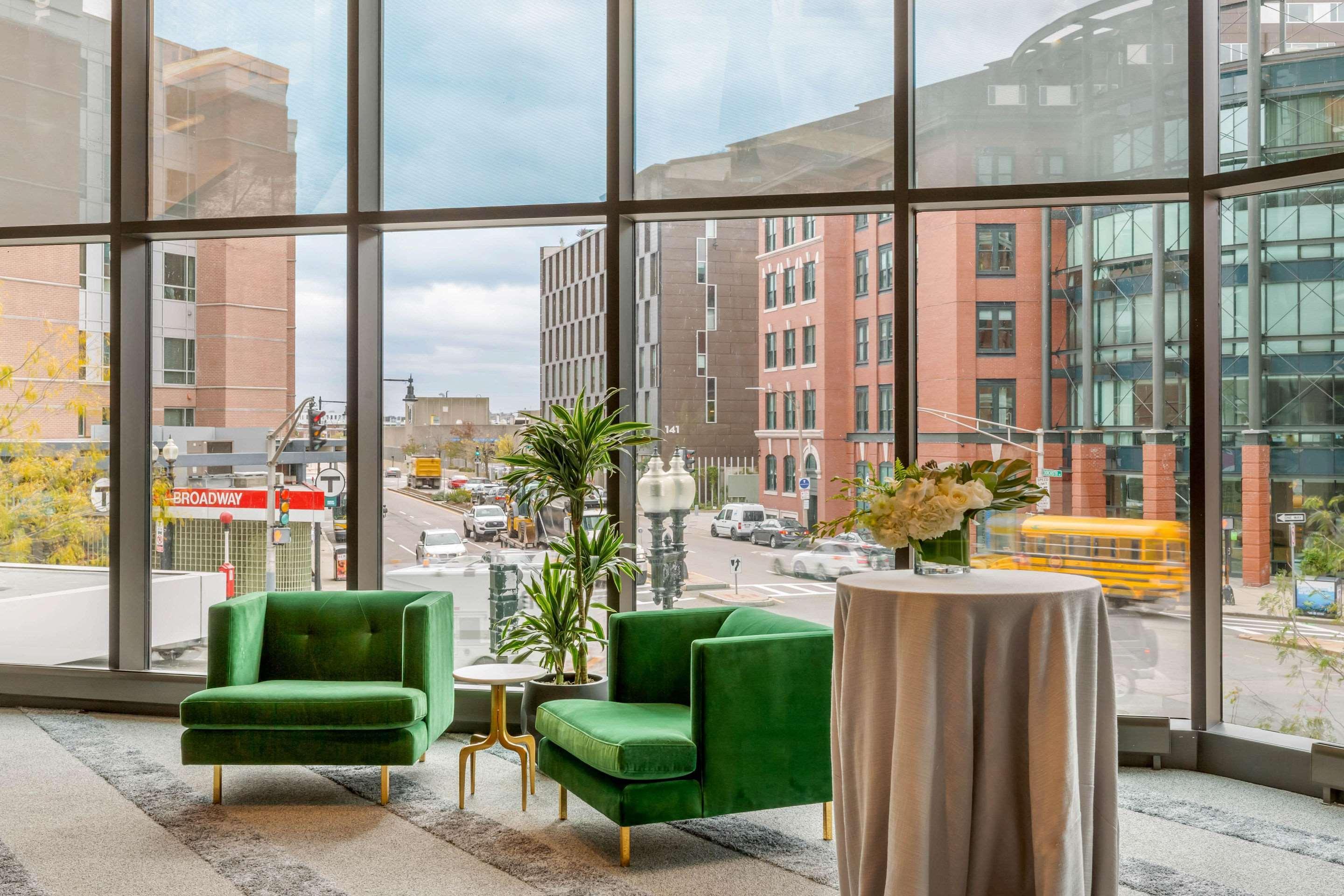 Cambria Hotel Boston Downtown - Seaport Экстерьер фото