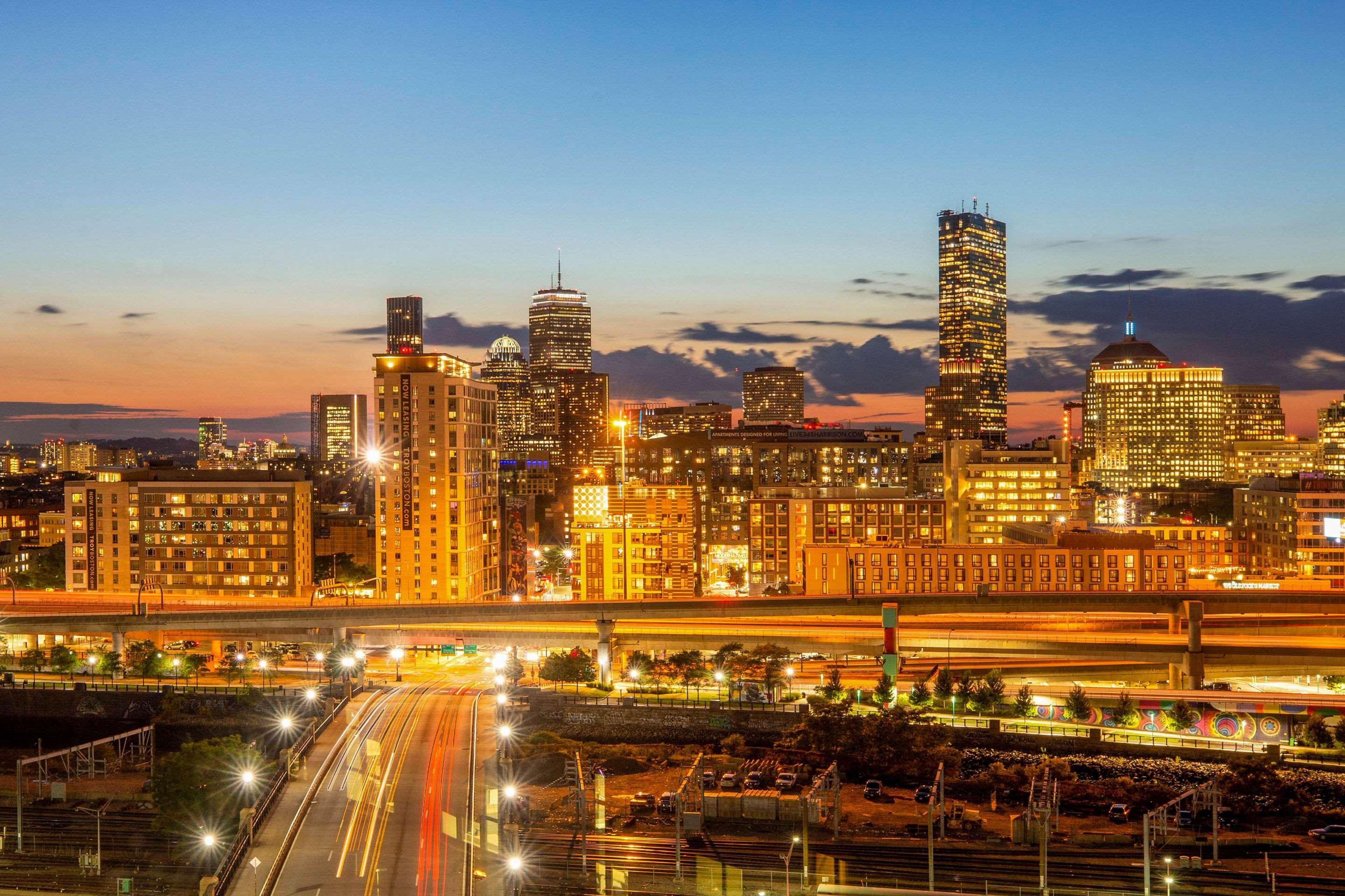 Cambria Hotel Boston Downtown - Seaport Экстерьер фото
