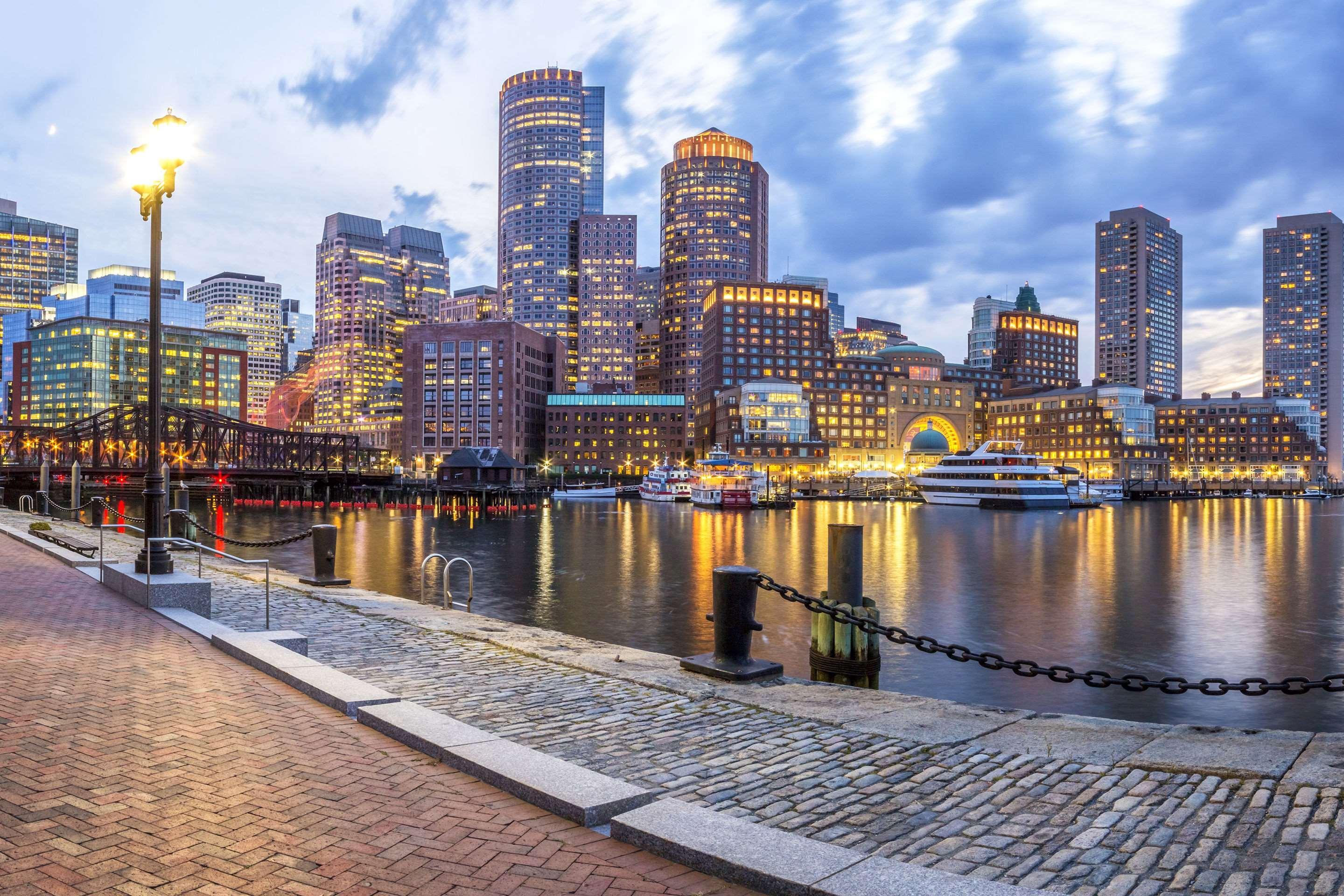 Cambria Hotel Boston Downtown - Seaport Экстерьер фото