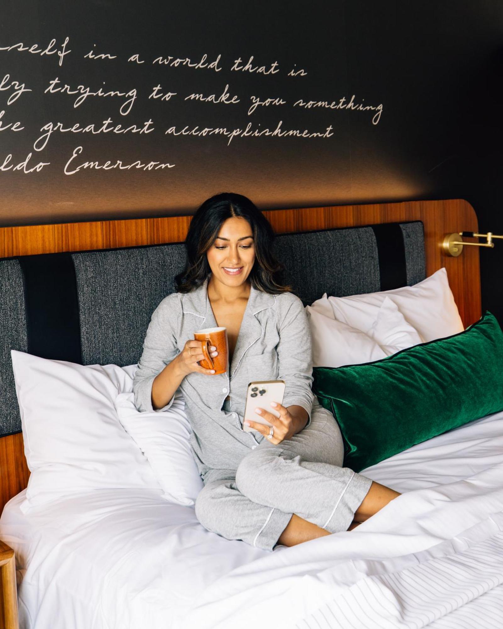Cambria Hotel Boston Downtown - Seaport Экстерьер фото
