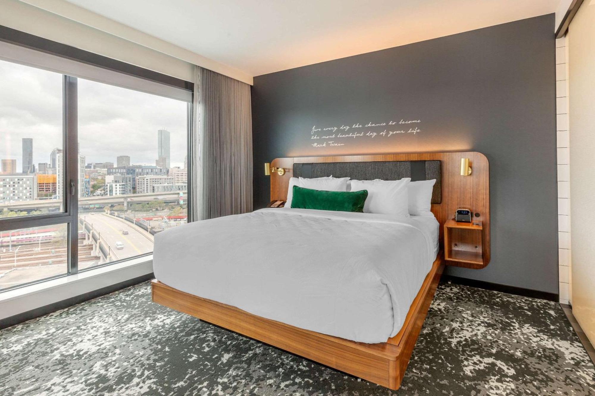 Cambria Hotel Boston Downtown - Seaport Экстерьер фото