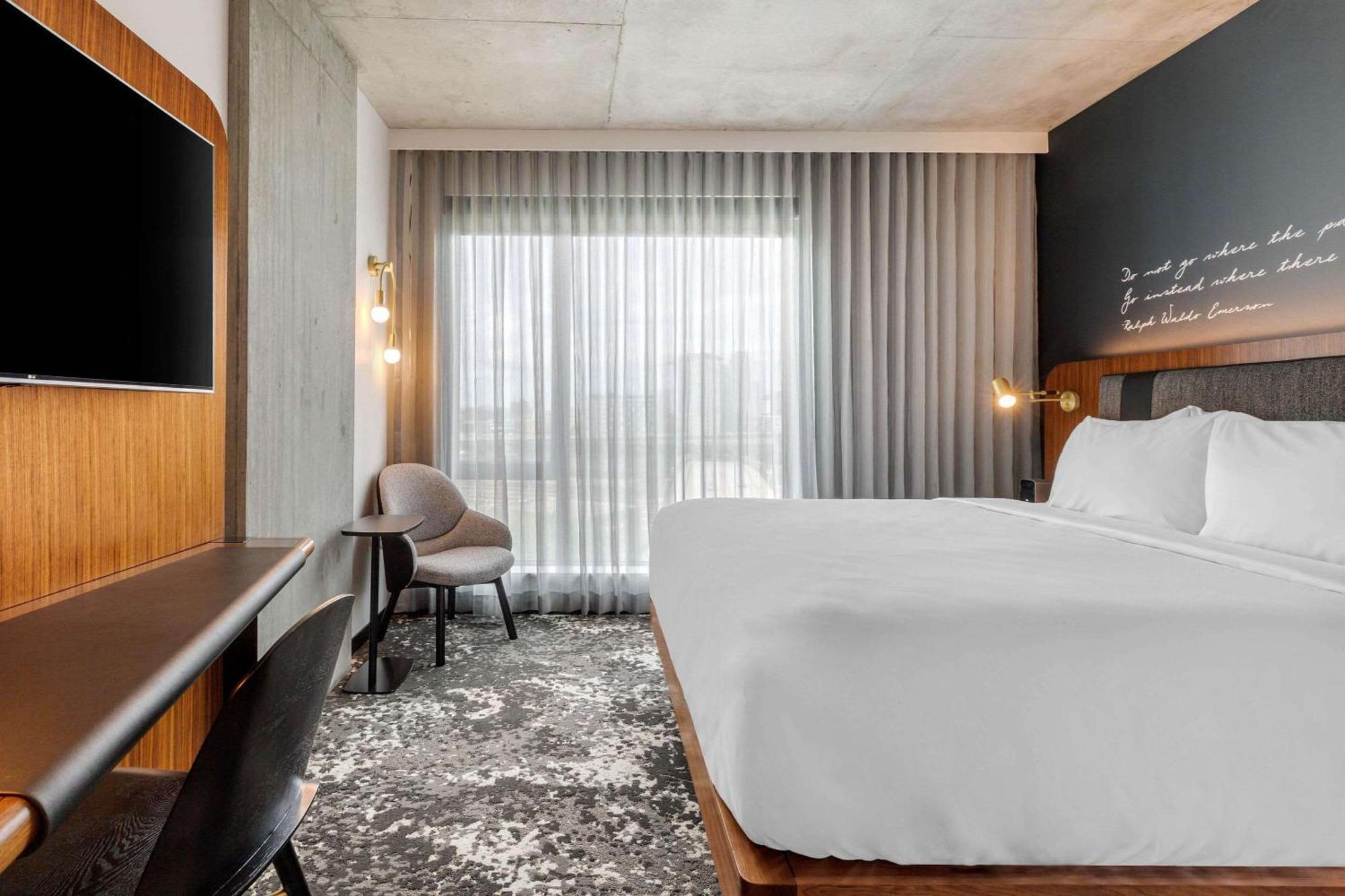 Cambria Hotel Boston Downtown - Seaport Экстерьер фото