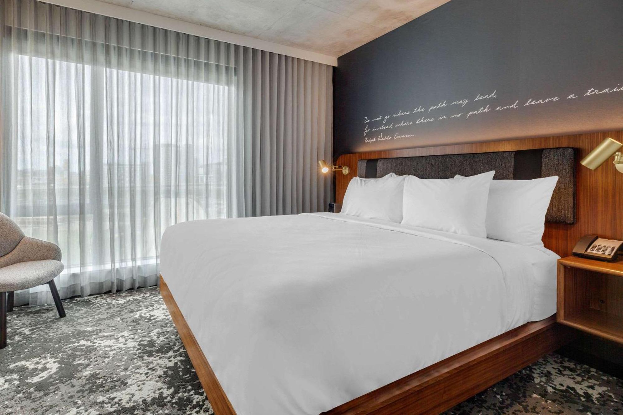 Cambria Hotel Boston Downtown - Seaport Экстерьер фото