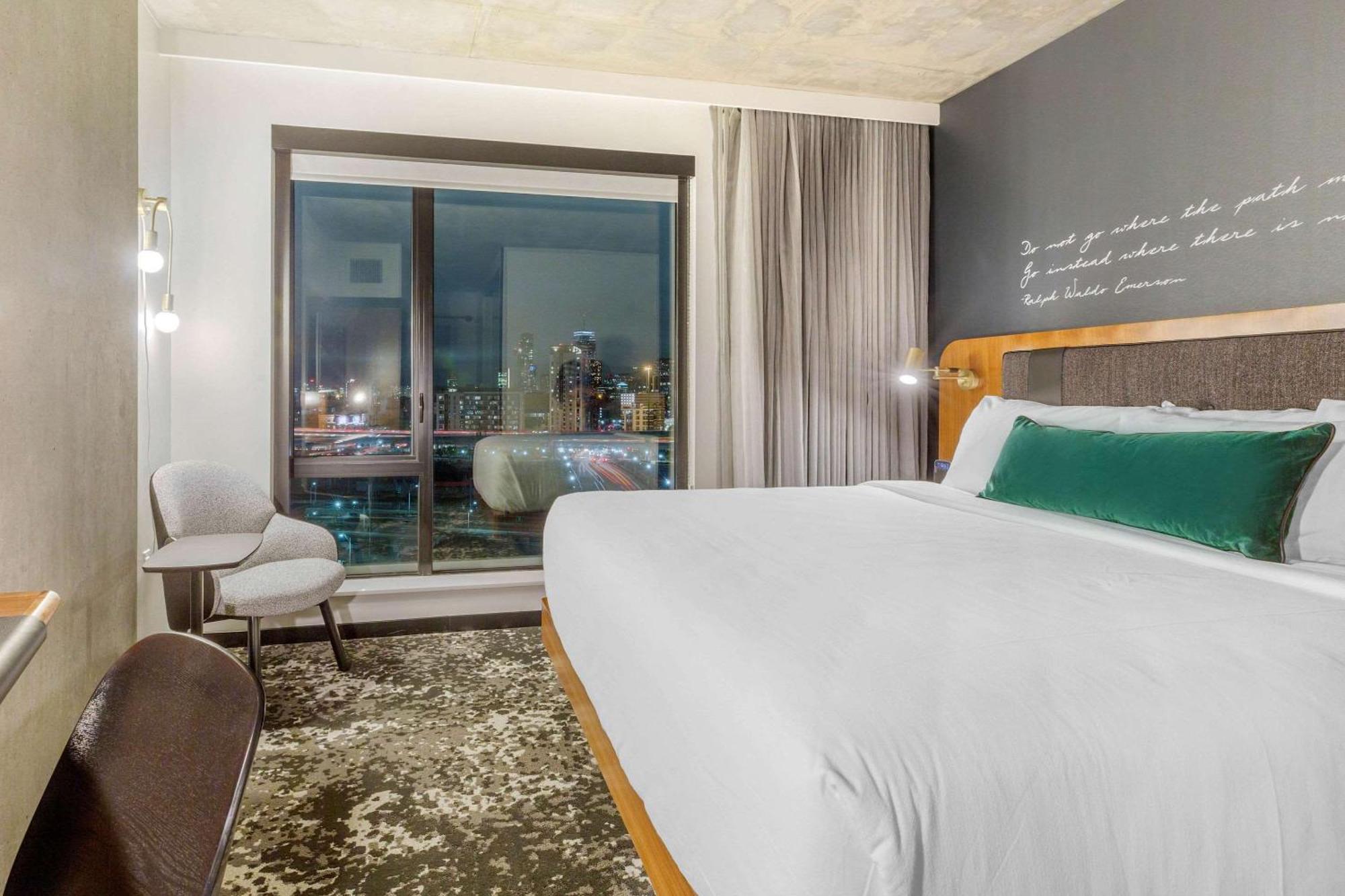 Cambria Hotel Boston Downtown - Seaport Экстерьер фото